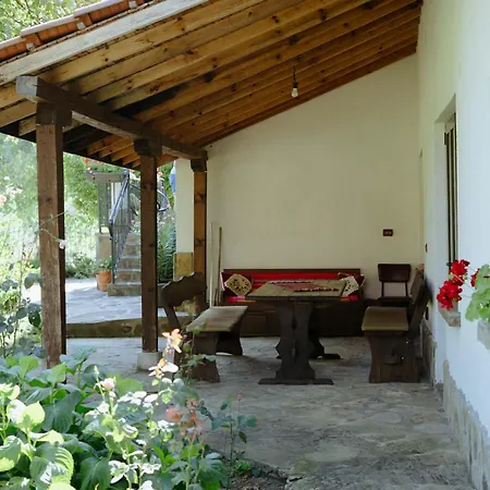 Vakantiehuis Guest House “Anchetata”