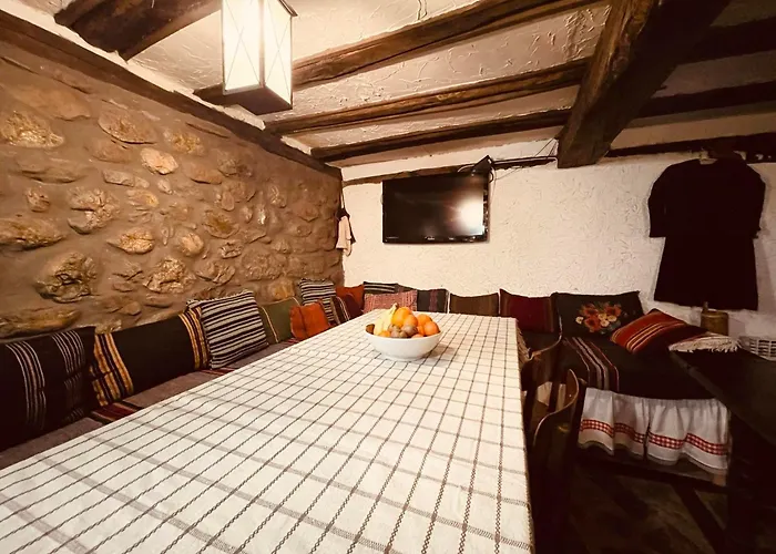 Feriehus Guest House “Anchetata” *