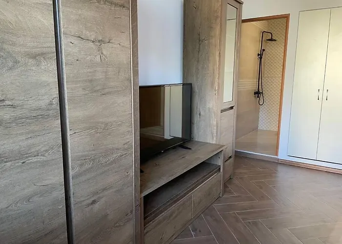 Feriehus Guest House “Anchetata” *